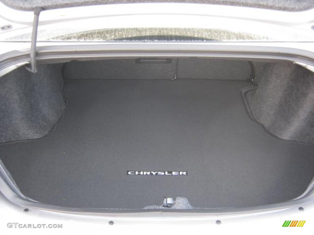 2013 200 Limited Sedan - Billet Silver Metallic / Black photo #8