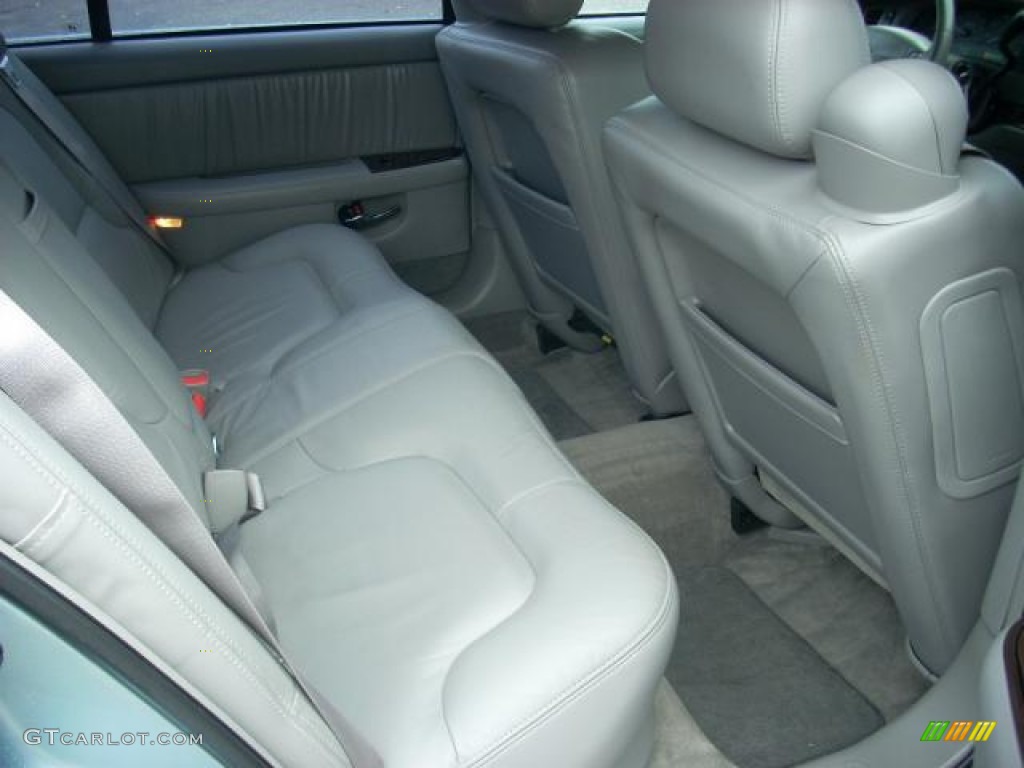 2004 Park Avenue  - Silver Blue Ice Metallic / Medium Gray photo #16