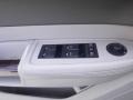 Cool Vanilla White - 300 C HEMI Photo No. 10