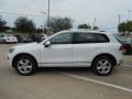 2013 Pure White Volkswagen Touareg VR6 FSI Lux 4XMotion  photo #4