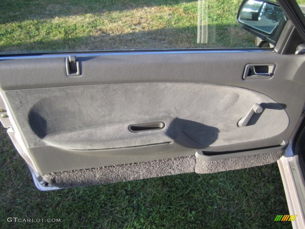 1989 Mazda MX-6 Coupe Gray Door Panel Photo #72268447