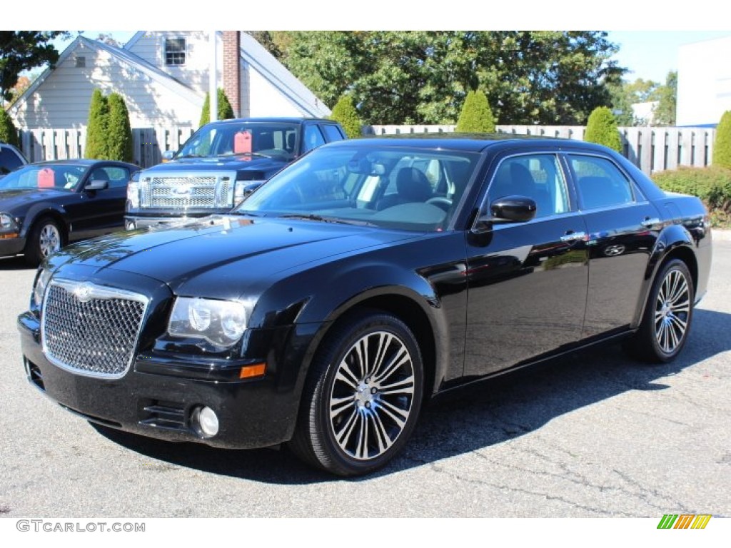 2010 Chrysler 300 300S V8 Exterior Photos