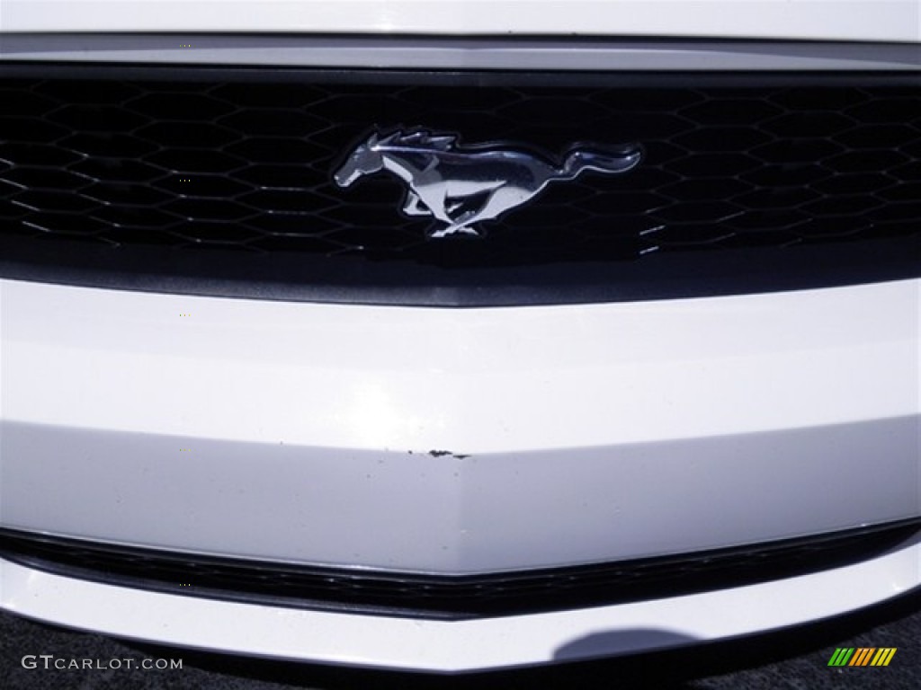 2011 Mustang V6 Premium Coupe - Performance White / Charcoal Black photo #5