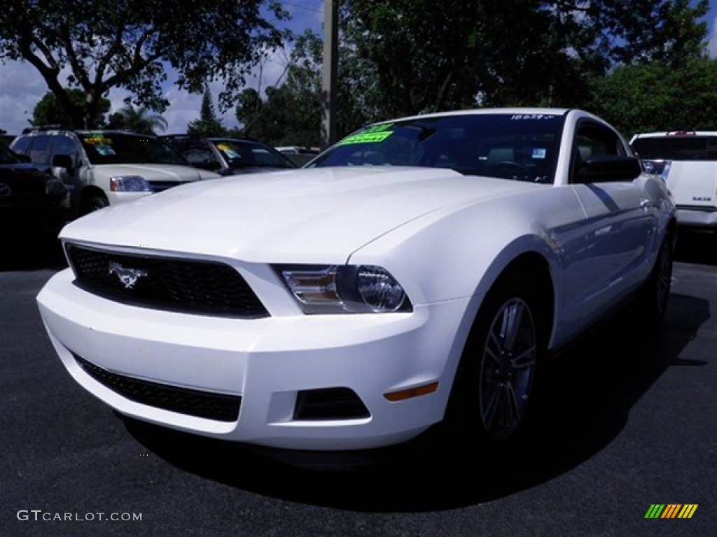 2011 Mustang V6 Premium Coupe - Performance White / Charcoal Black photo #9
