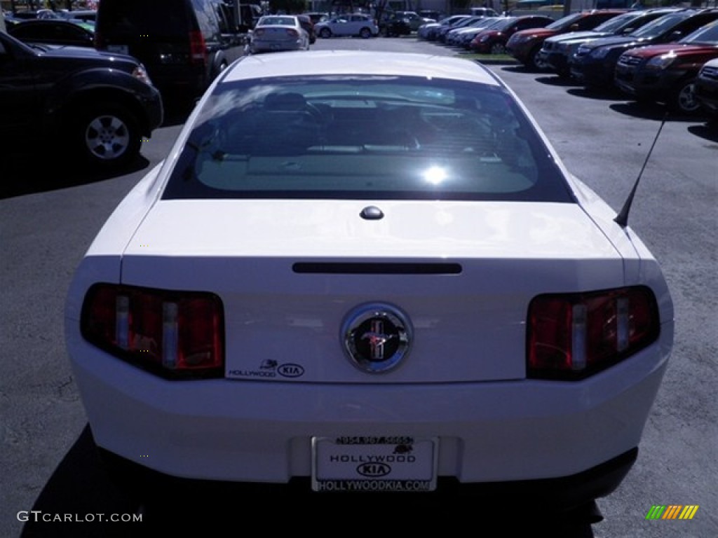 2011 Mustang V6 Premium Coupe - Performance White / Charcoal Black photo #16