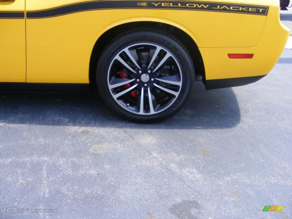 2012 Dodge Challenger SRT8 Yellow Jacket Wheel Photo #72272773