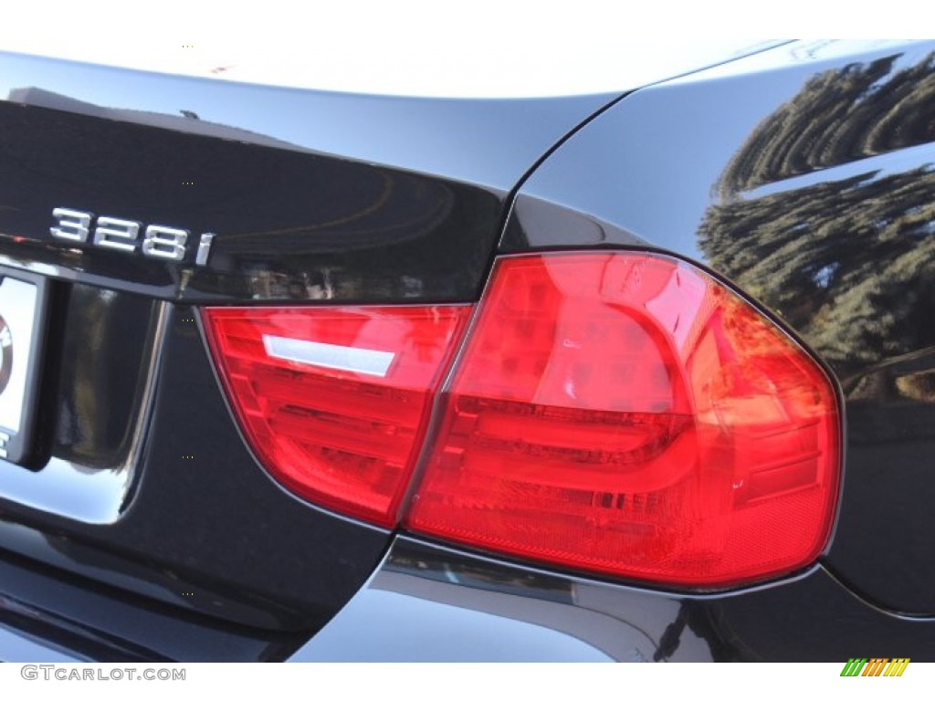 2009 3 Series 328xi Sedan - Black Sapphire Metallic / Beige photo #22