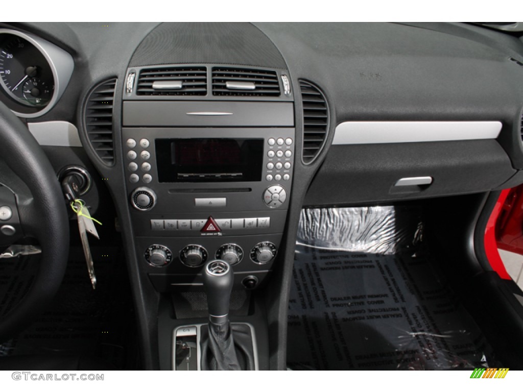 2006 Mercedes-Benz SLK 280 Roadster Black Dashboard Photo #72273427