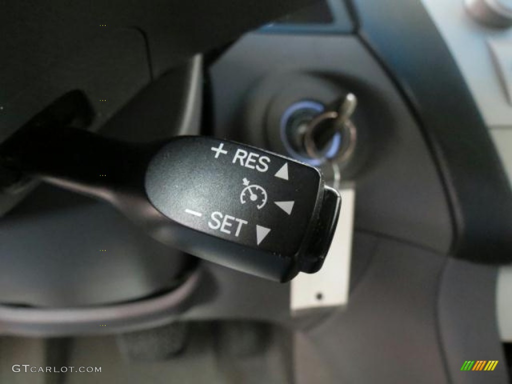 2006 Toyota Solara SE Coupe Controls Photo #72273688