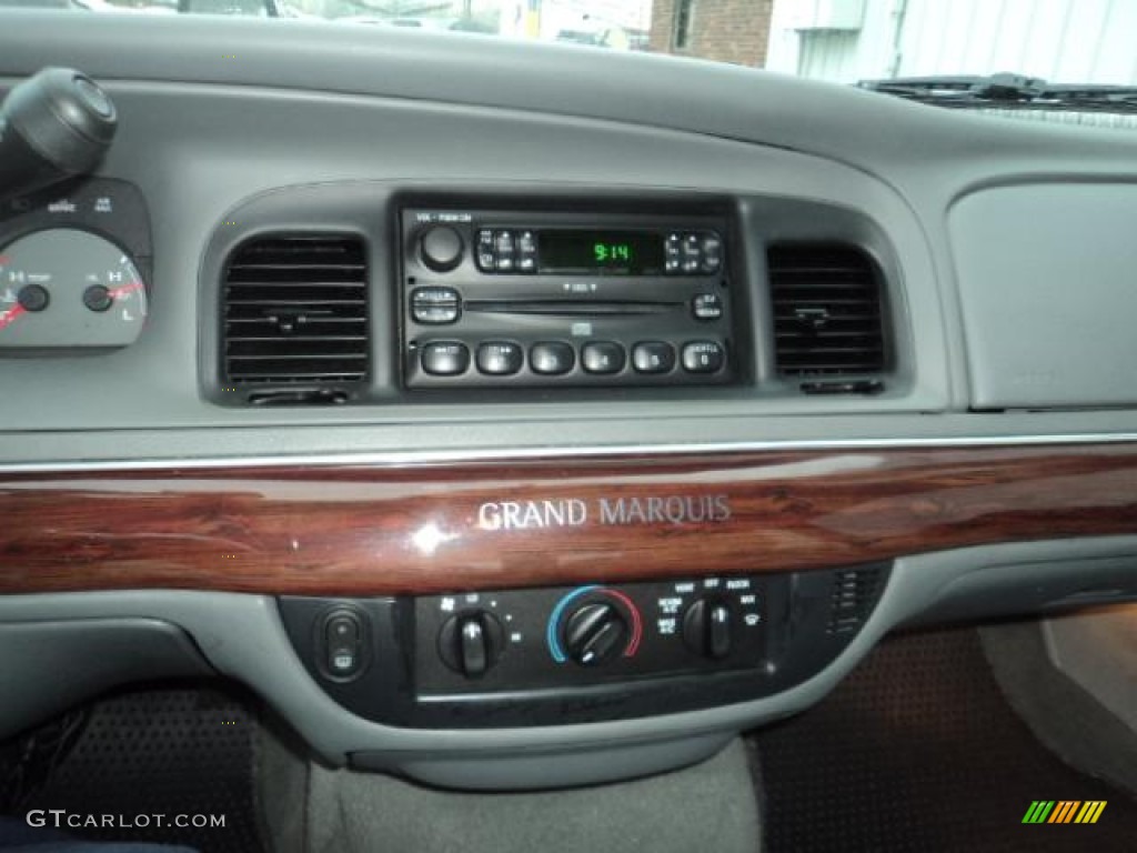 2004 Grand Marquis GS - Light Ice Blue Metallic / Medium Parchment photo #10