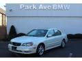 Ivory White Pearl - I 35 Photo No. 1