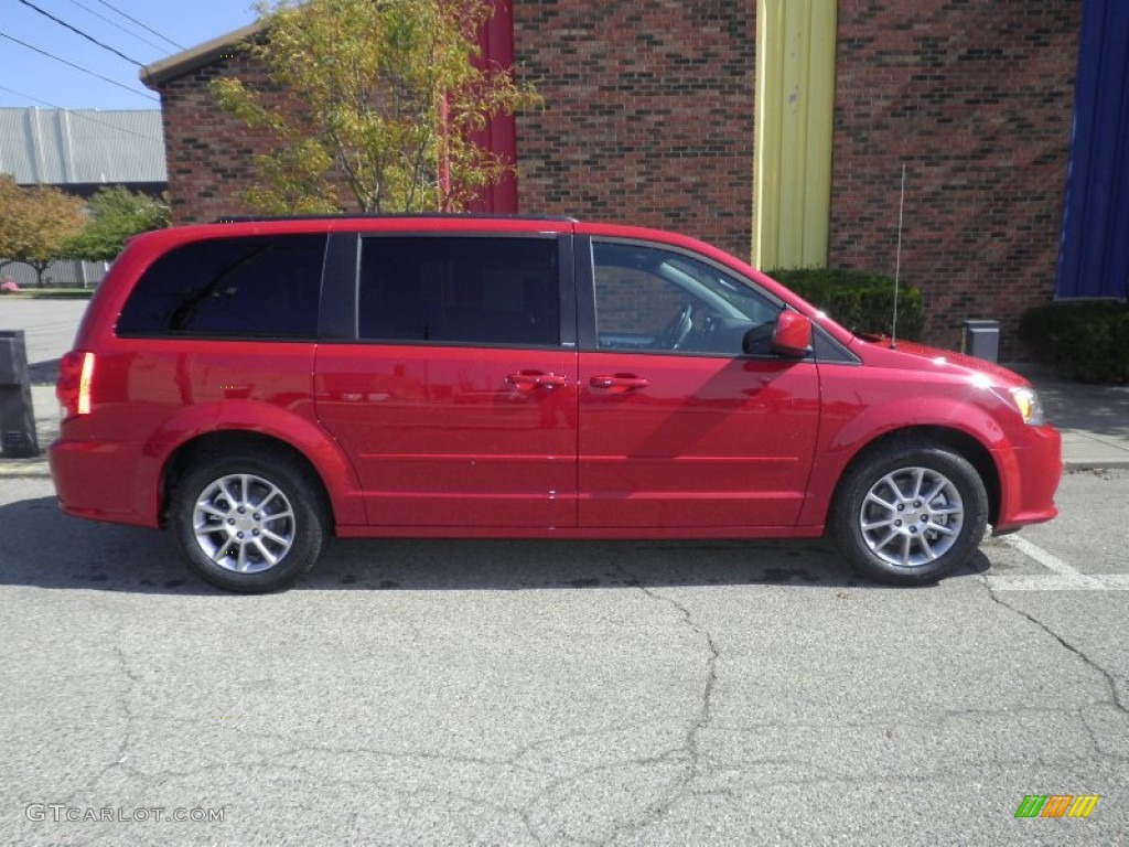 2013 Grand Caravan R/T - Redline 2 Coat Pearl / Black photo #2