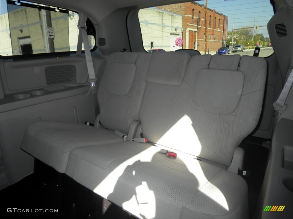 2013 Grand Caravan SXT - True Blue Pearl / Black/Light Graystone photo #9