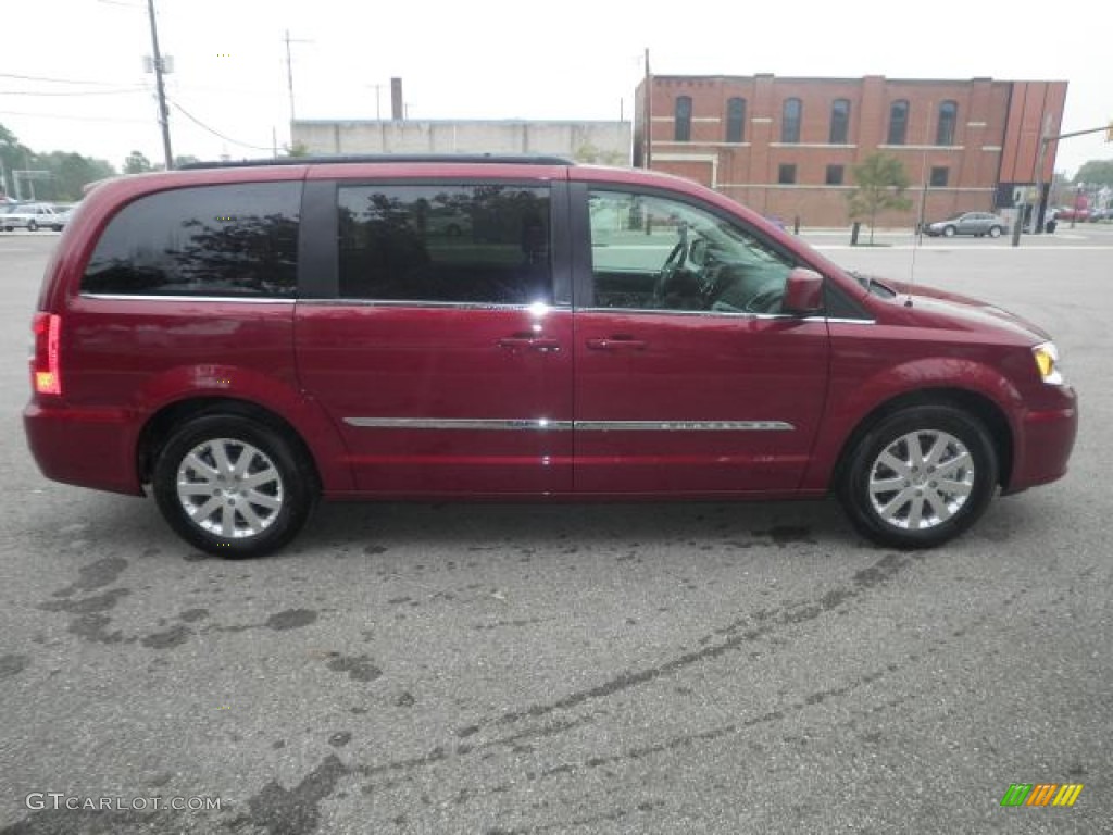 2013 Town & Country Touring - Deep Cherry Red Crystal Pearl / Black/Light Graystone photo #2