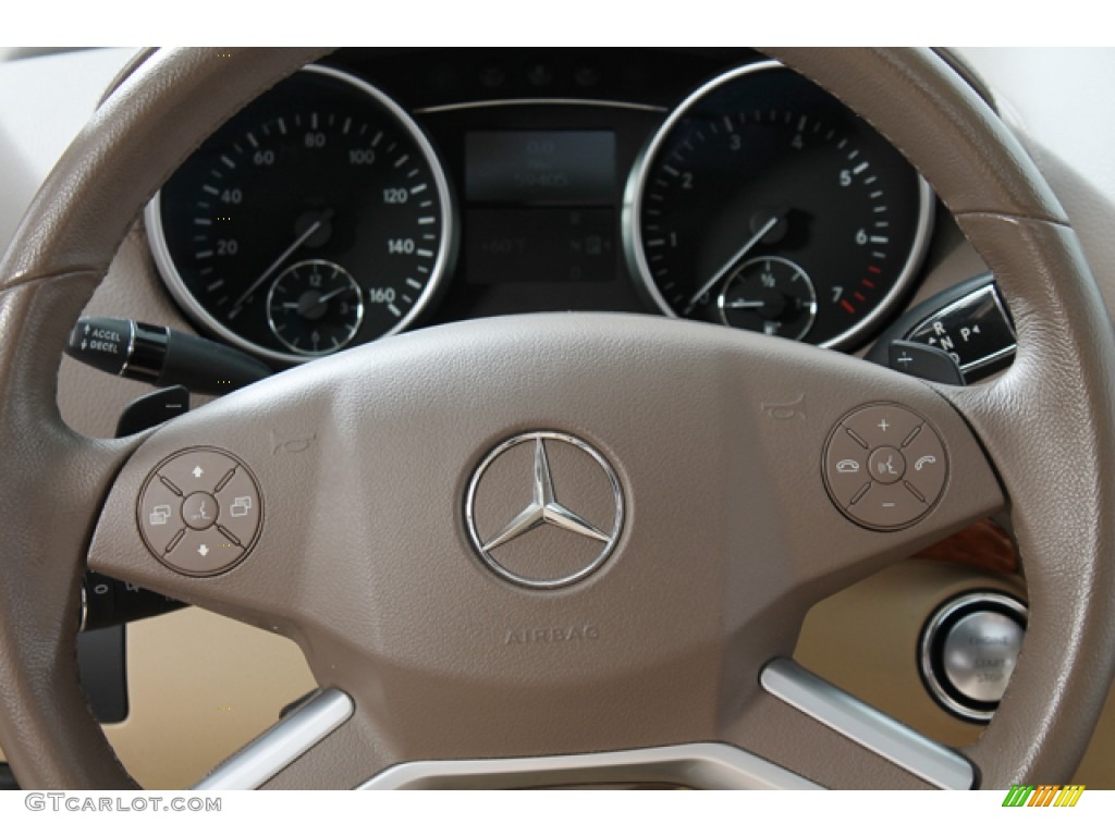 2009 Mercedes-Benz GL 450 4Matic Cashmere Steering Wheel Photo #72279628