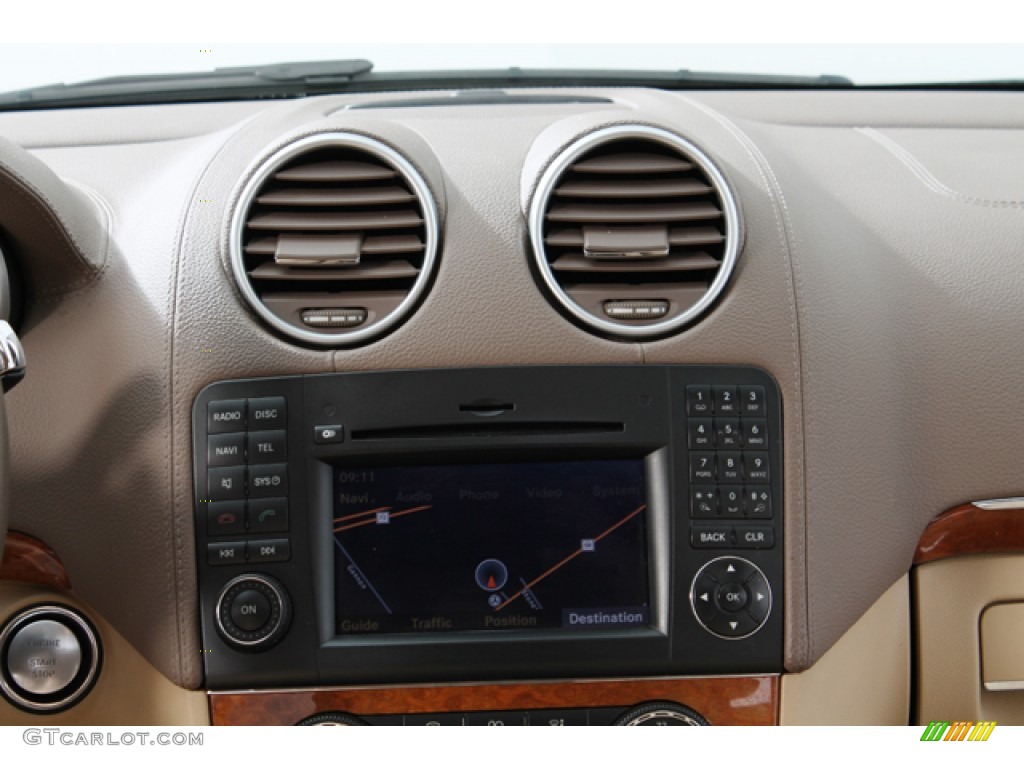 2009 Mercedes-Benz GL 450 4Matic Navigation Photos