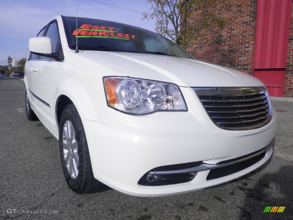 2013 Town & Country Touring - Stone White / Black/Light Graystone photo #1