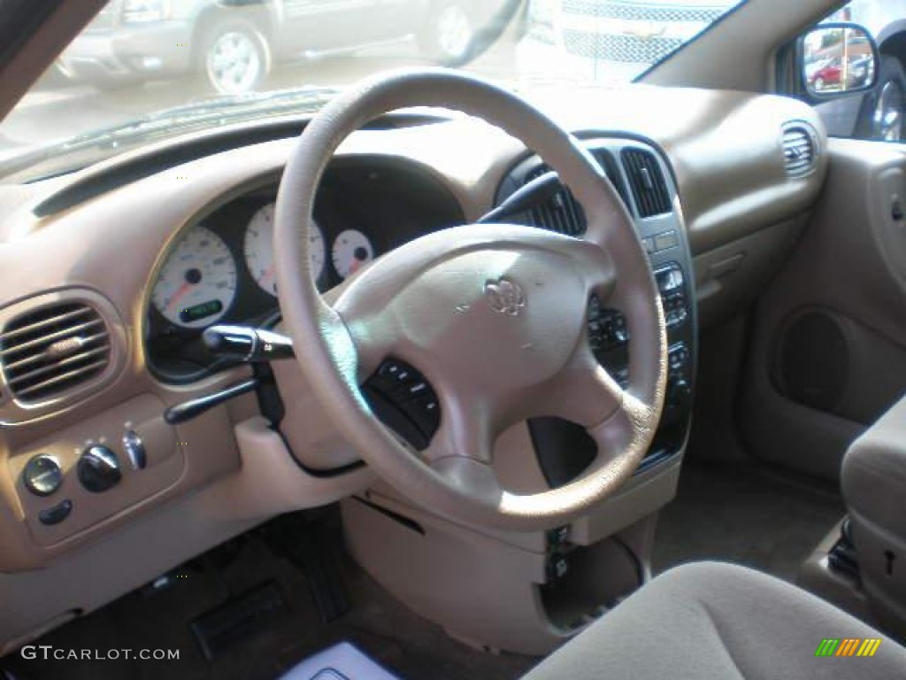 2001 Grand Caravan Sport - Champagne Pearl / Sandstone photo #3