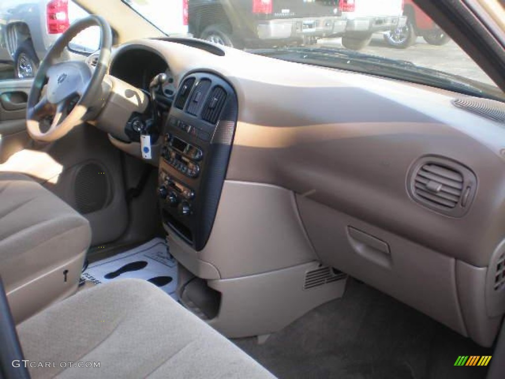 2001 Grand Caravan Sport - Champagne Pearl / Sandstone photo #12