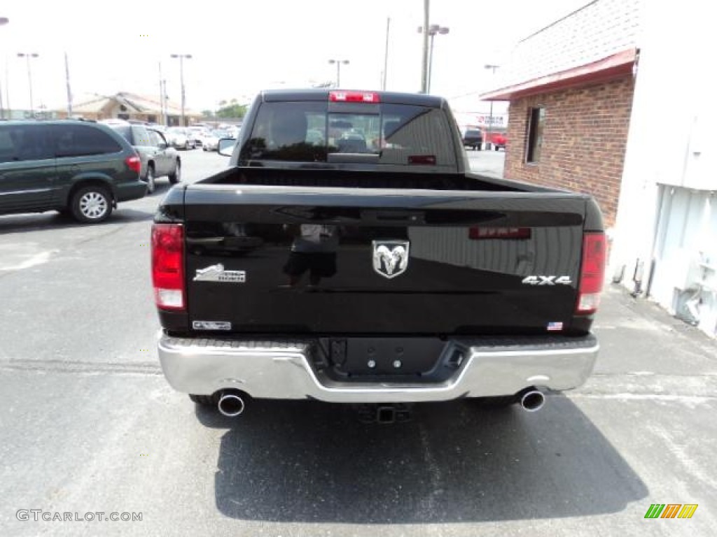 2012 Ram 1500 Big Horn Quad Cab 4x4 - Black / Dark Slate Gray/Medium Graystone photo #5