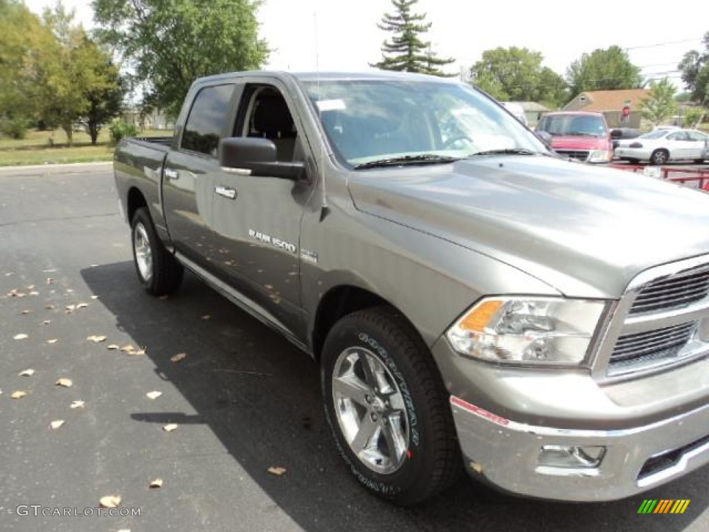 2012 Ram 1500 Big Horn Crew Cab 4x4 - Mineral Gray Metallic / Dark Slate Gray/Medium Graystone photo #3