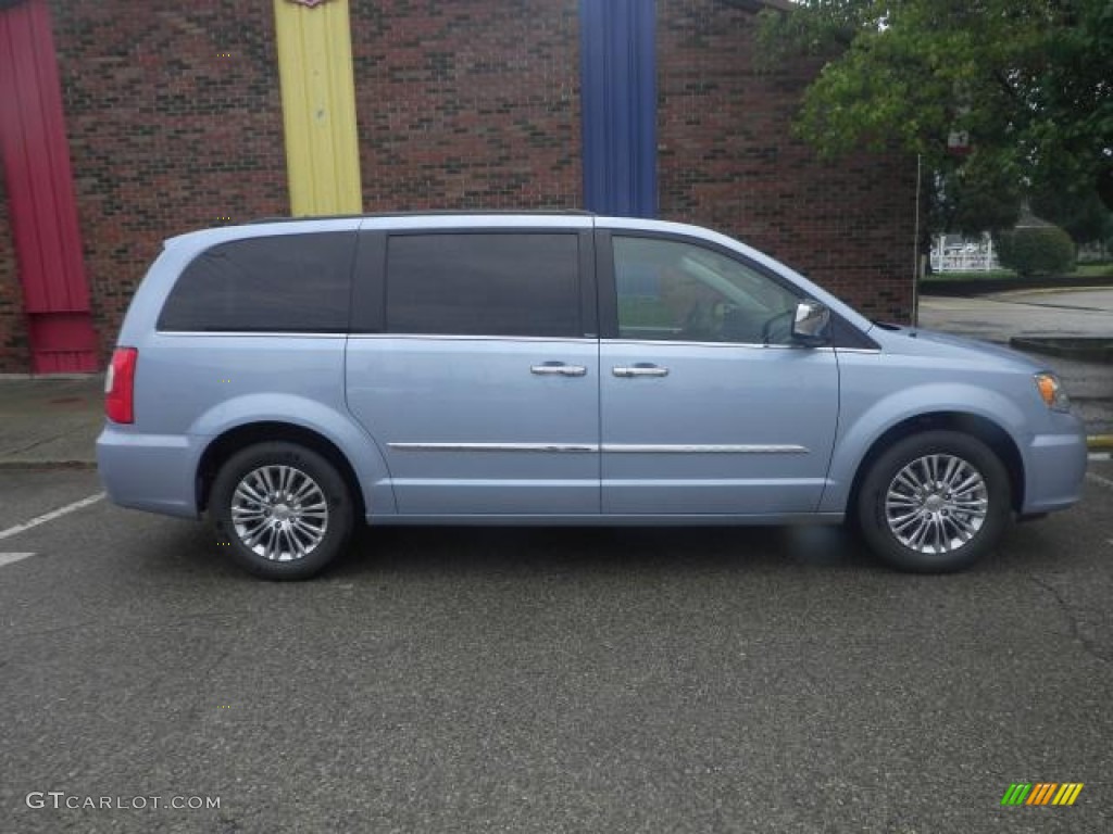 2013 Town & Country Touring - L - Crystal Blue Pearl / Black/Light Graystone photo #2