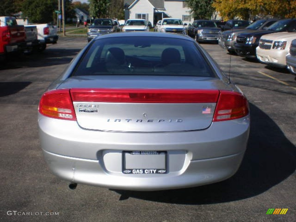 2003 Intrepid ES - Bright Silver Metallic / Dark Slate Gray photo #16