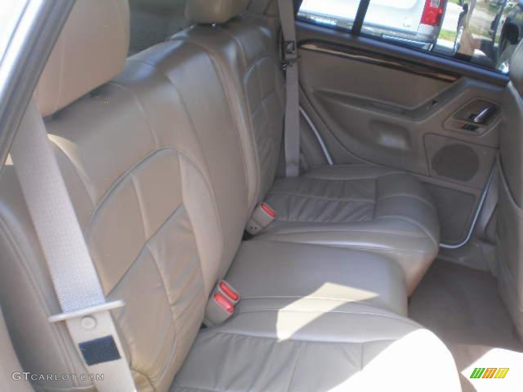 2002 Grand Cherokee Limited - Stone White / Taupe photo #11