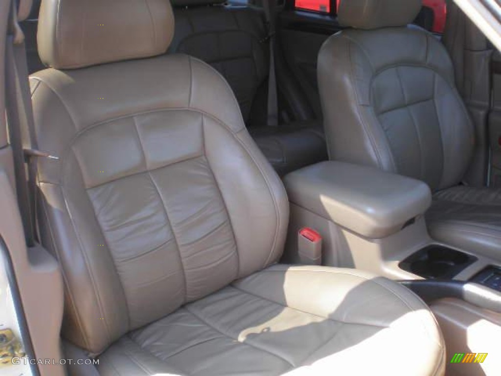 2002 Grand Cherokee Limited - Stone White / Taupe photo #13