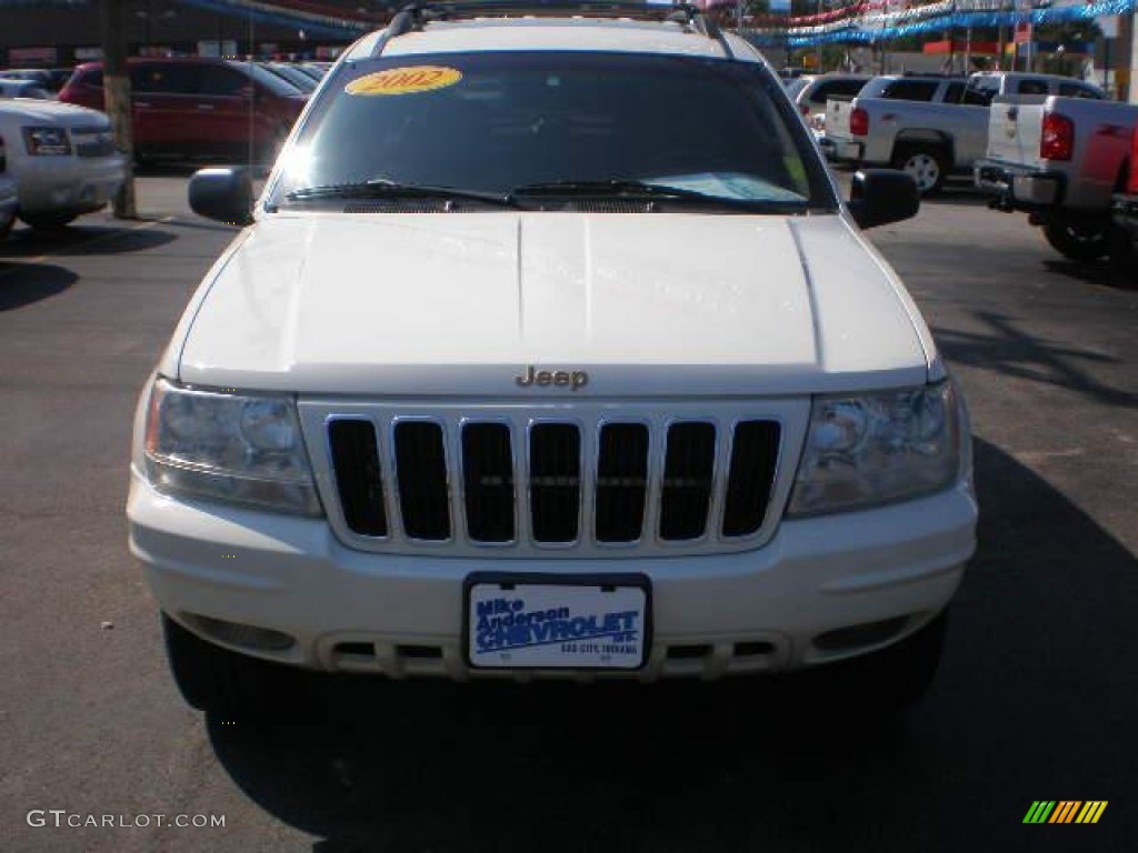 2002 Grand Cherokee Limited - Stone White / Taupe photo #14