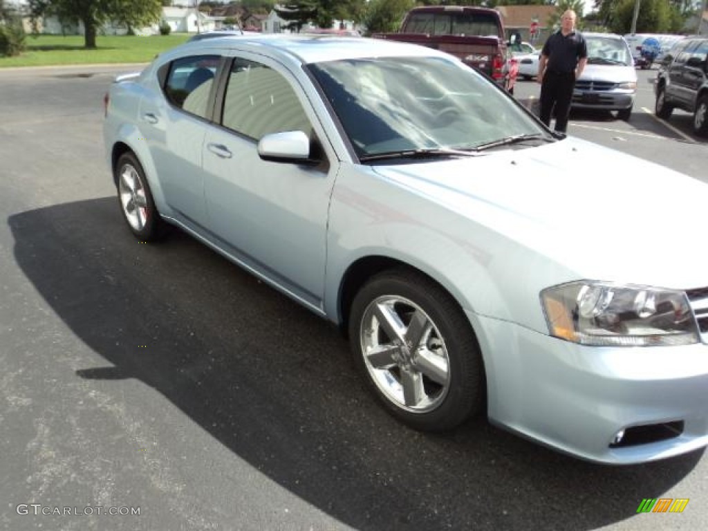 2013 Avenger SXT V6 - Crystal Blue Pearl / Black photo #3