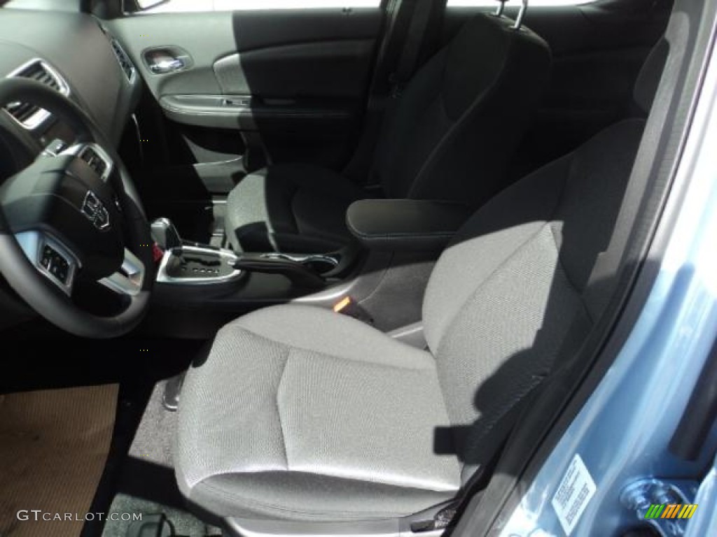 2013 Avenger SXT V6 - Crystal Blue Pearl / Black photo #10