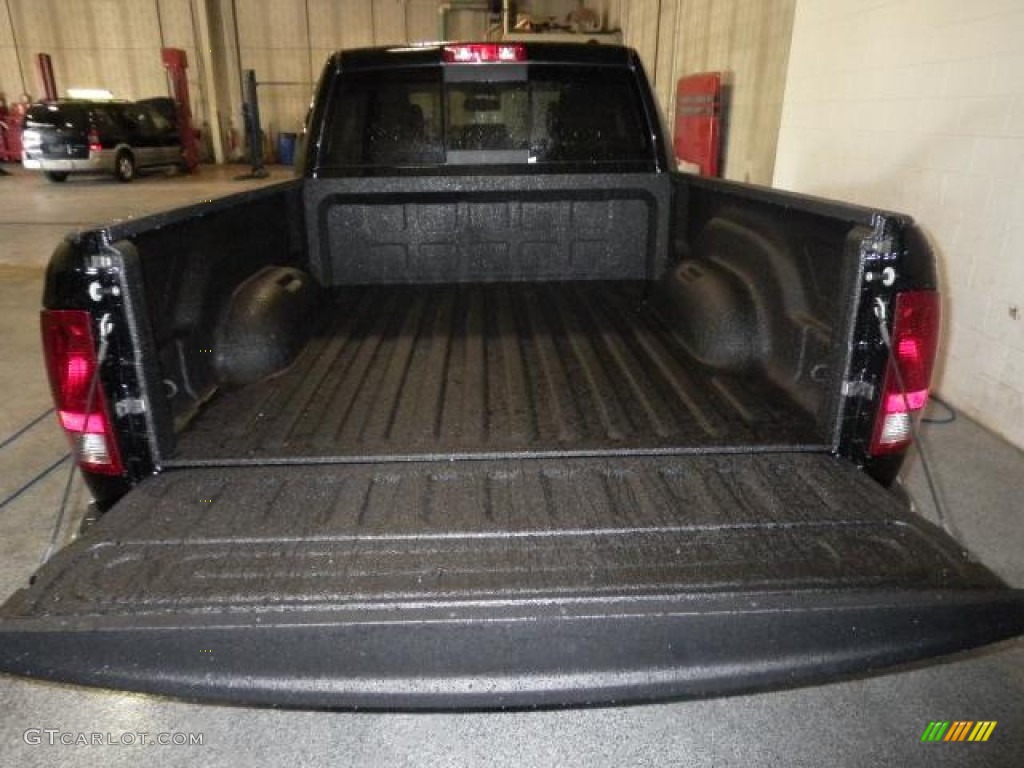 2012 Ram 1500 Big Horn Quad Cab 4x4 - Black / Dark Slate Gray/Medium Graystone photo #6