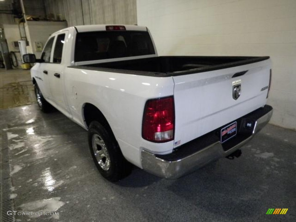 2012 Ram 1500 ST Quad Cab 4x4 - Bright White / Dark Slate Gray/Medium Graystone photo #4