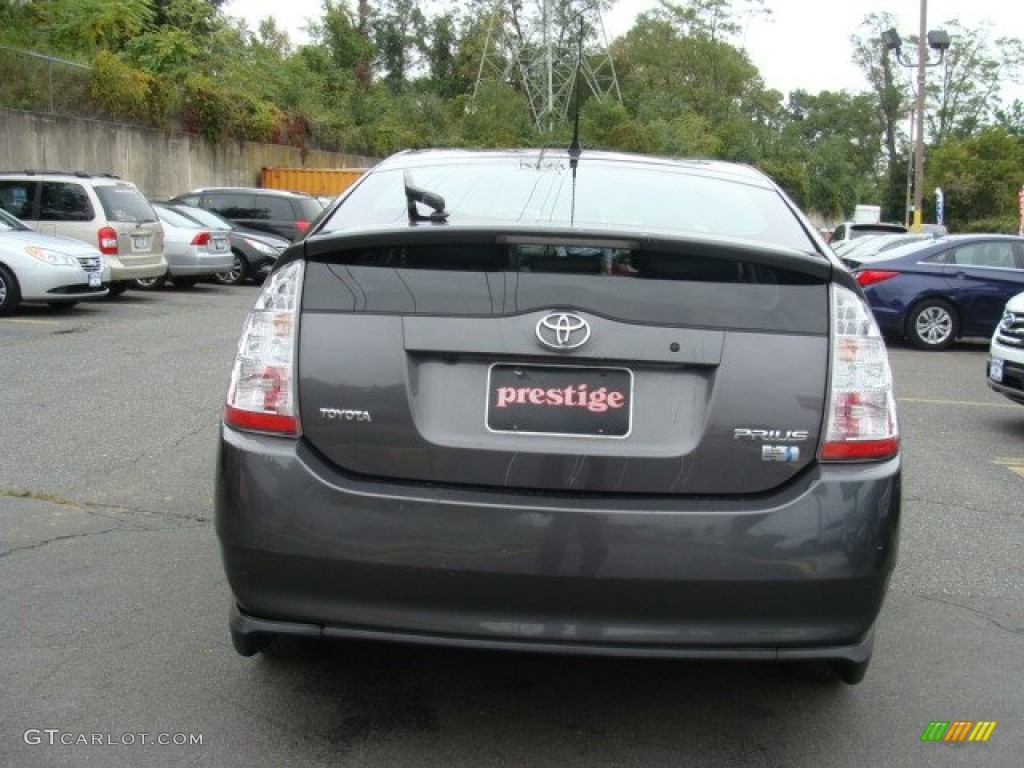 2006 Prius Hybrid - Magnetic Gray Metallic / Gray photo #5