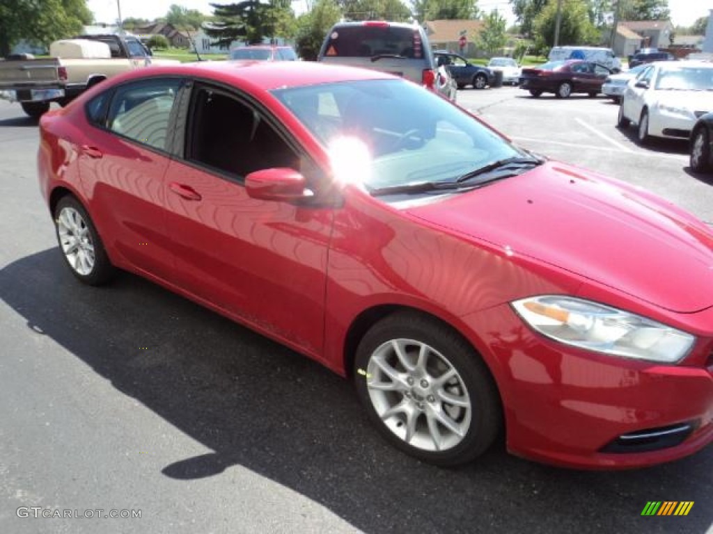 2013 Dart SXT - Redline 2-Coat Pearl / Black/Light Diesel Gray photo #3