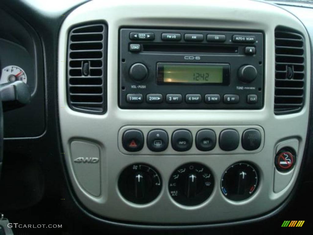 2006 Escape Limited 4WD - Silver Metallic / Ebony Black photo #18