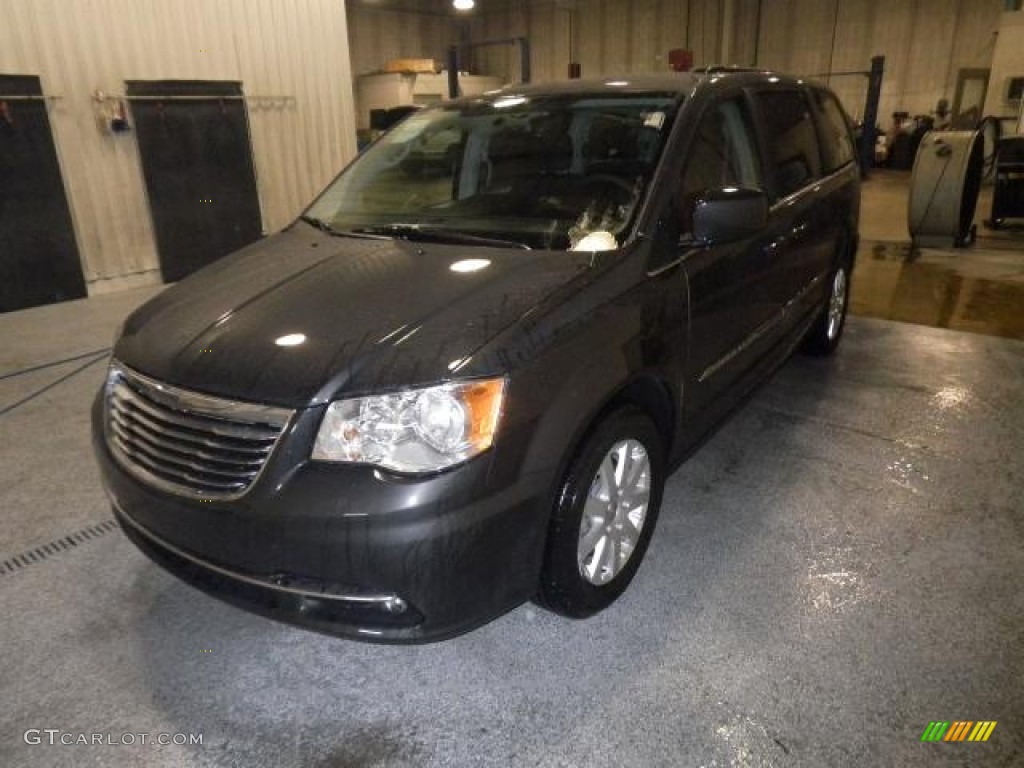 Dark Charcoal Pearl Chrysler Town & Country