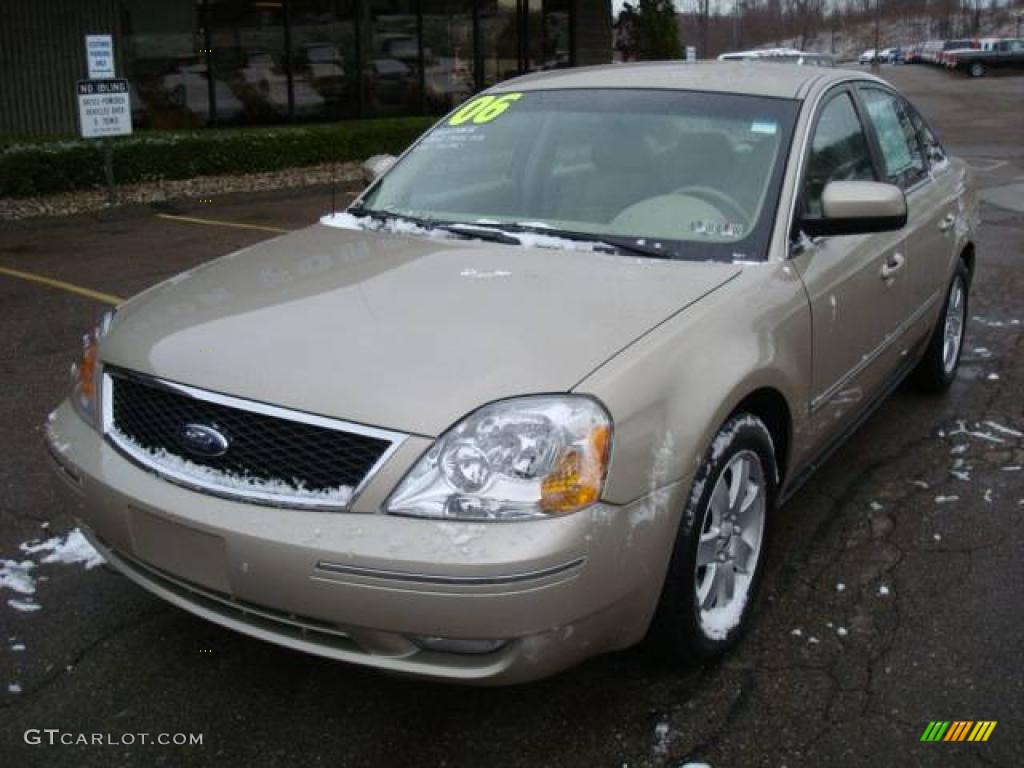 2006 Five Hundred SEL - Pueblo Gold Metallic / Pebble Beige photo #8