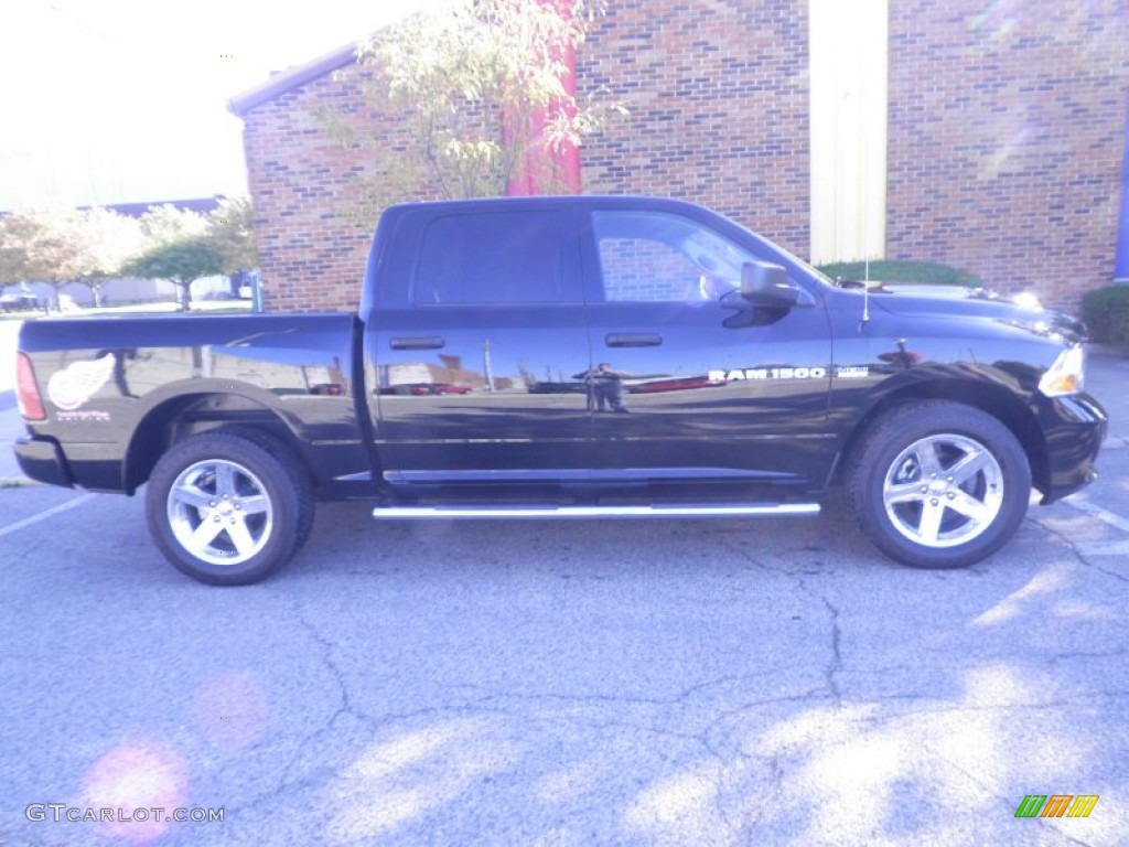 2012 Ram 1500 Express Crew Cab 4x4 - Black / Dark Slate Gray/Medium Graystone photo #2