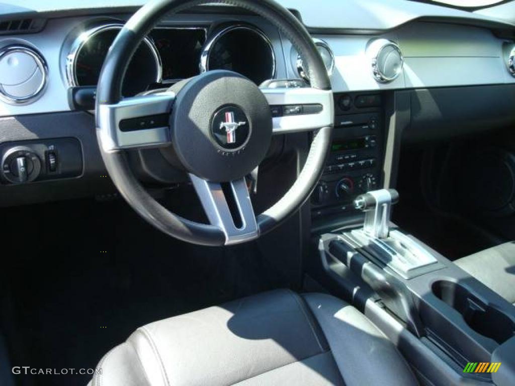 2006 Mustang V6 Premium Convertible - Black / Dark Charcoal photo #12