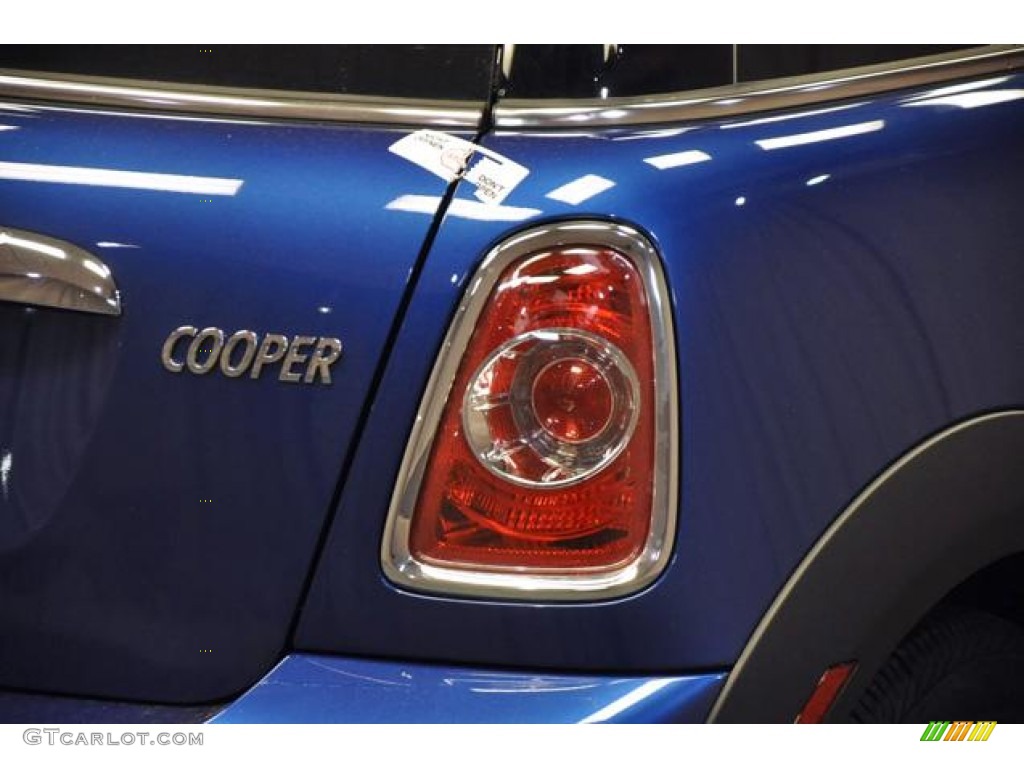 2013 Cooper Hardtop - Lightning Blue Metallic / Carbon Black photo #11
