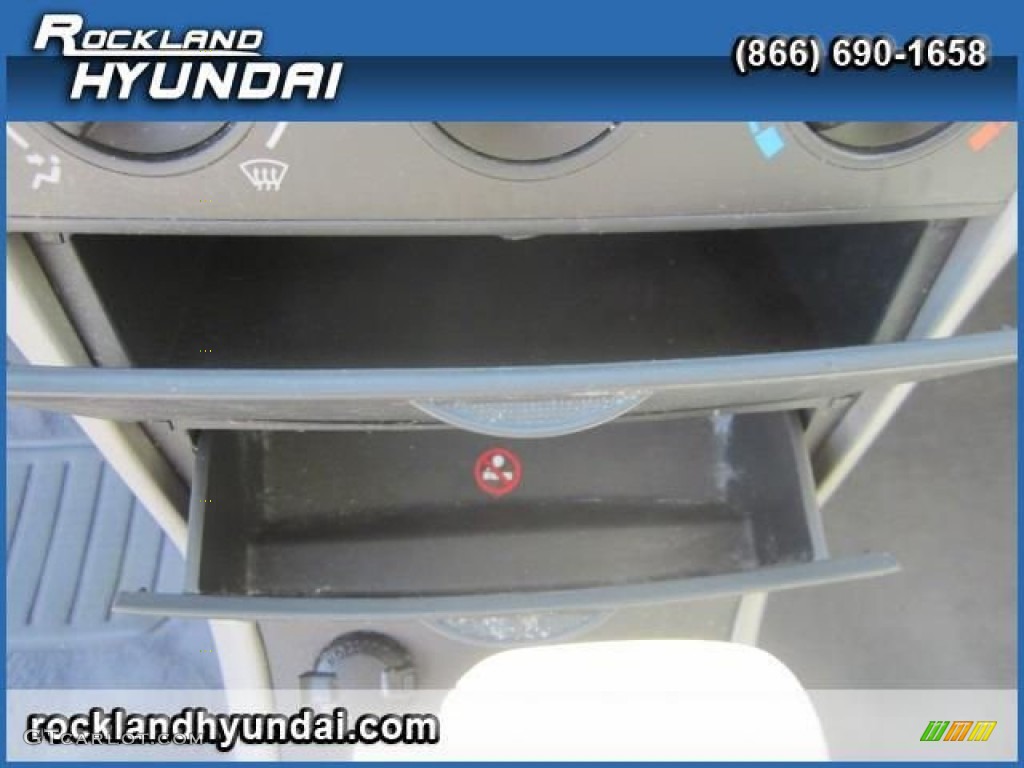 2004 Corolla CE - Mineral Green / Light Gray photo #15