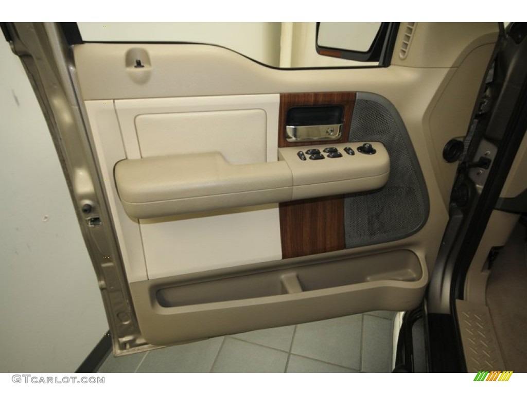 2004 F150 Lariat SuperCrew - Arizona Beige Metallic / Tan photo #15