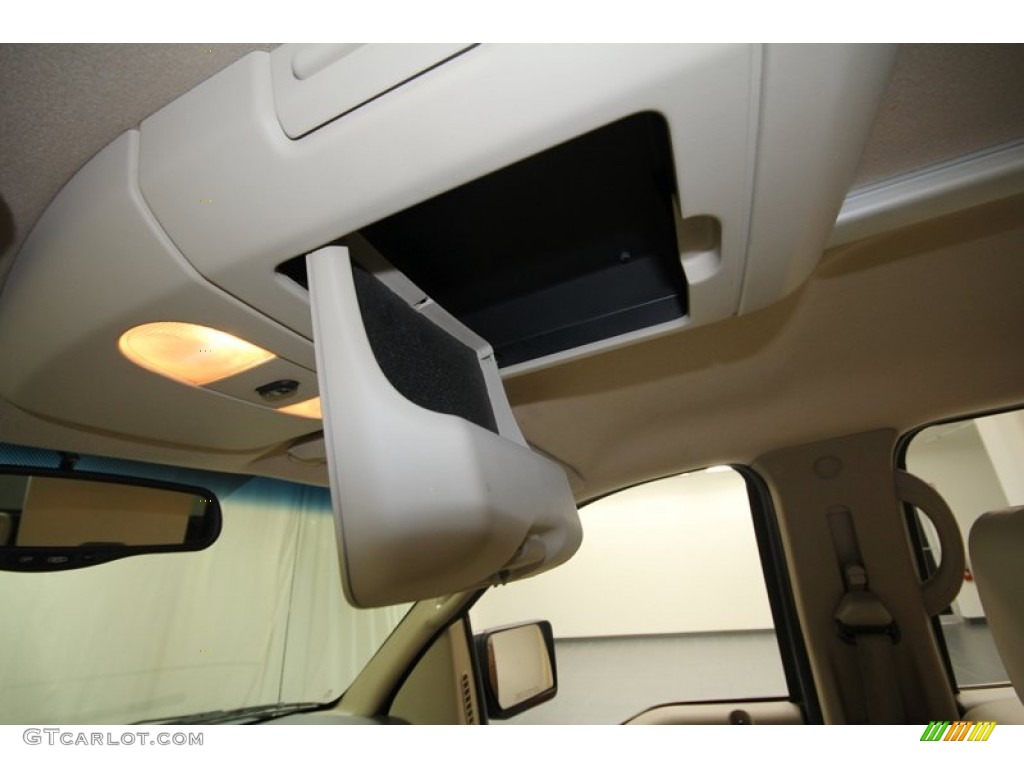 2004 F150 Lariat SuperCrew - Arizona Beige Metallic / Tan photo #22