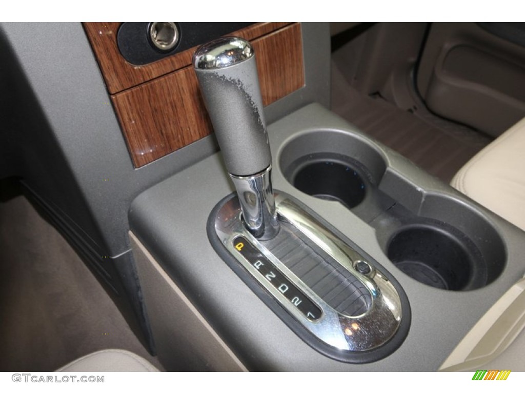 2004 F150 Lariat SuperCrew - Arizona Beige Metallic / Tan photo #25