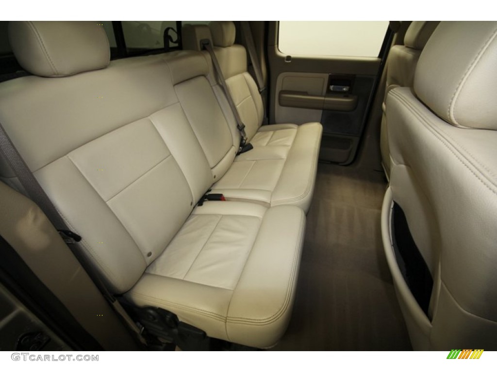 2004 F150 Lariat SuperCrew - Arizona Beige Metallic / Tan photo #39