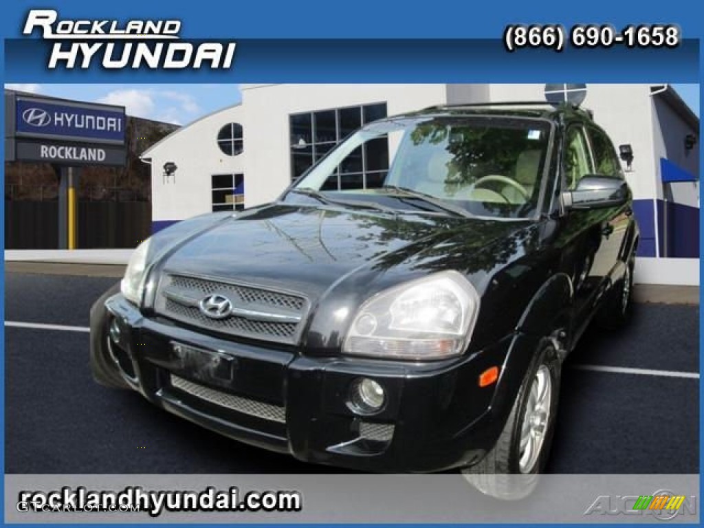 Obsidian Black Hyundai Tucson