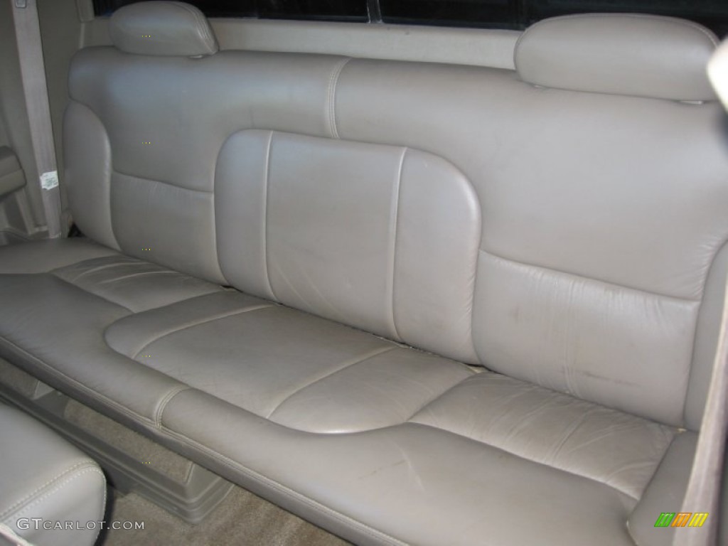 1996 Chevrolet C/K 3500 K3500 Extended Cab 4x4 Dually Rear Seat Photo #72302986
