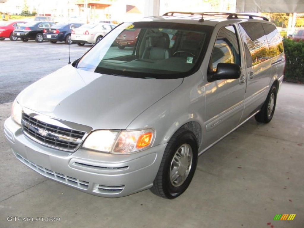 2003 Venture  - Galaxy Silver Metallic / Dark Gray photo #6